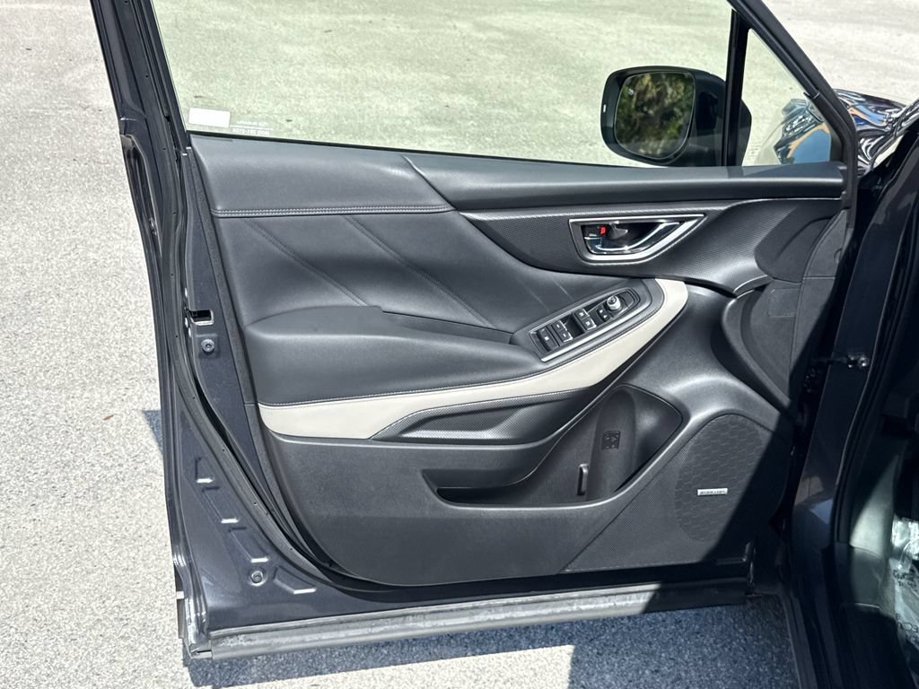 Used 2024 Subaru Forester Limited AWD/4WD image 14