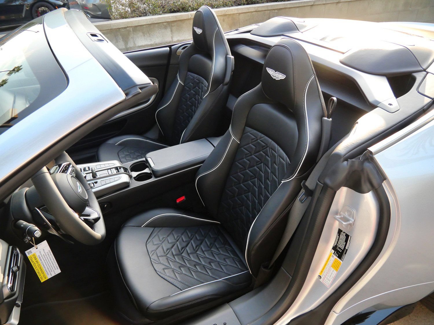 New 2026 Aston Martin Vanquish Convertible RWD image 22