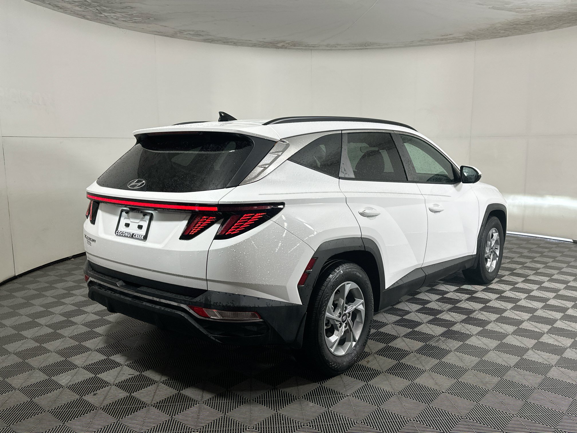 Used 2023 Hyundai Tucson SEL FWD image 3