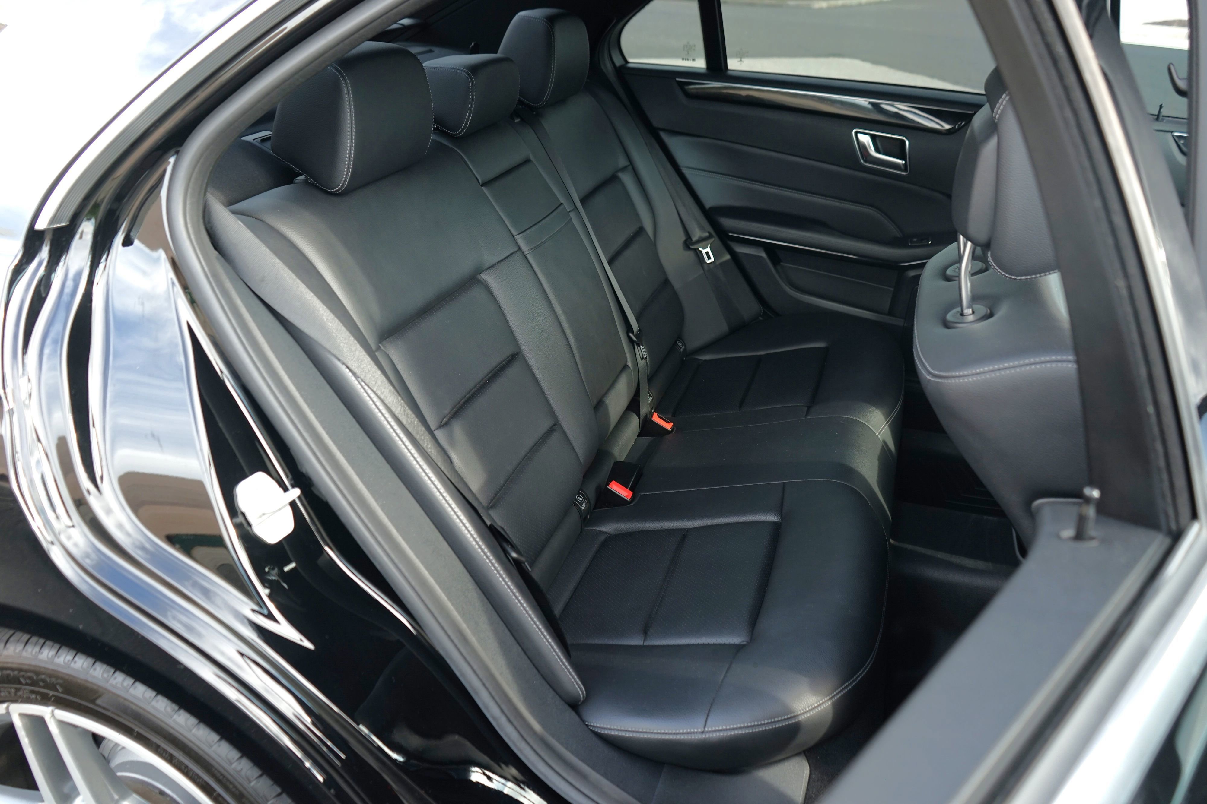 Used 2016 Mercedes-Benz E 350 4MATIC Sedan image 35
