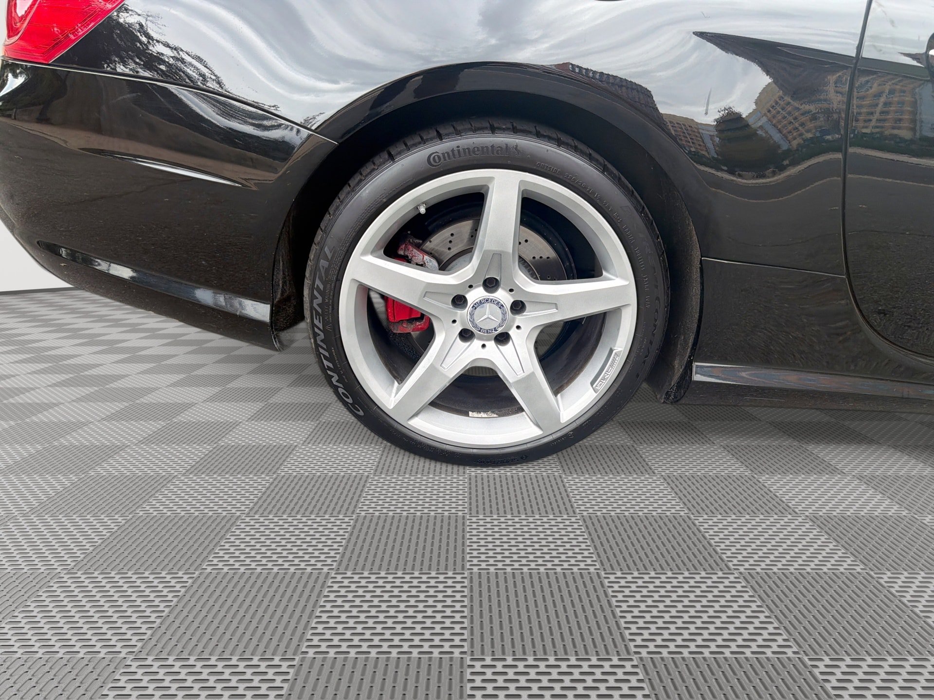 Used 2013 Mercedes-Benz SL 550 w/ Premium Pkg image 30