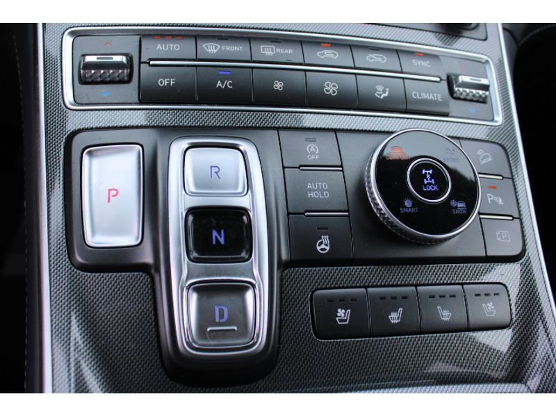 Used 2023 Hyundai Santa Fe Limited image 15