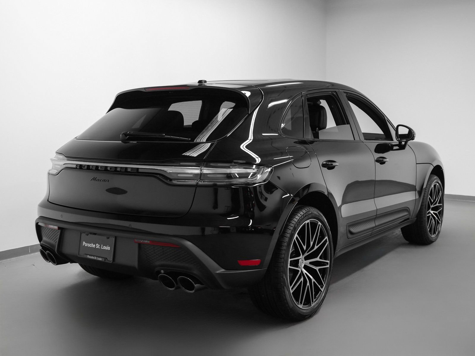 New 2026 Porsche Macan image 12