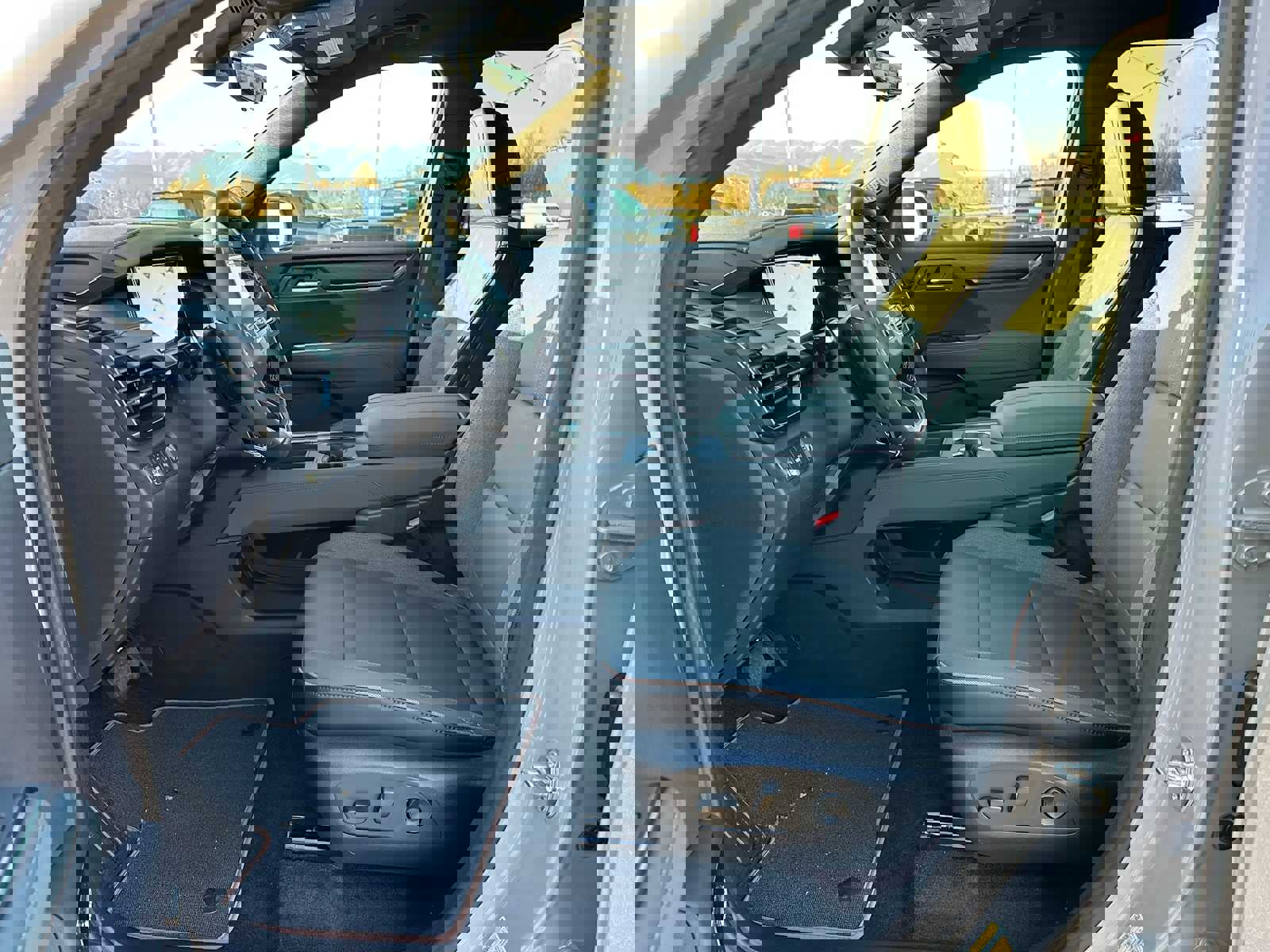 New 2026 GMC Acadia AT4 w/ LPO, Floor Liner Package image 22