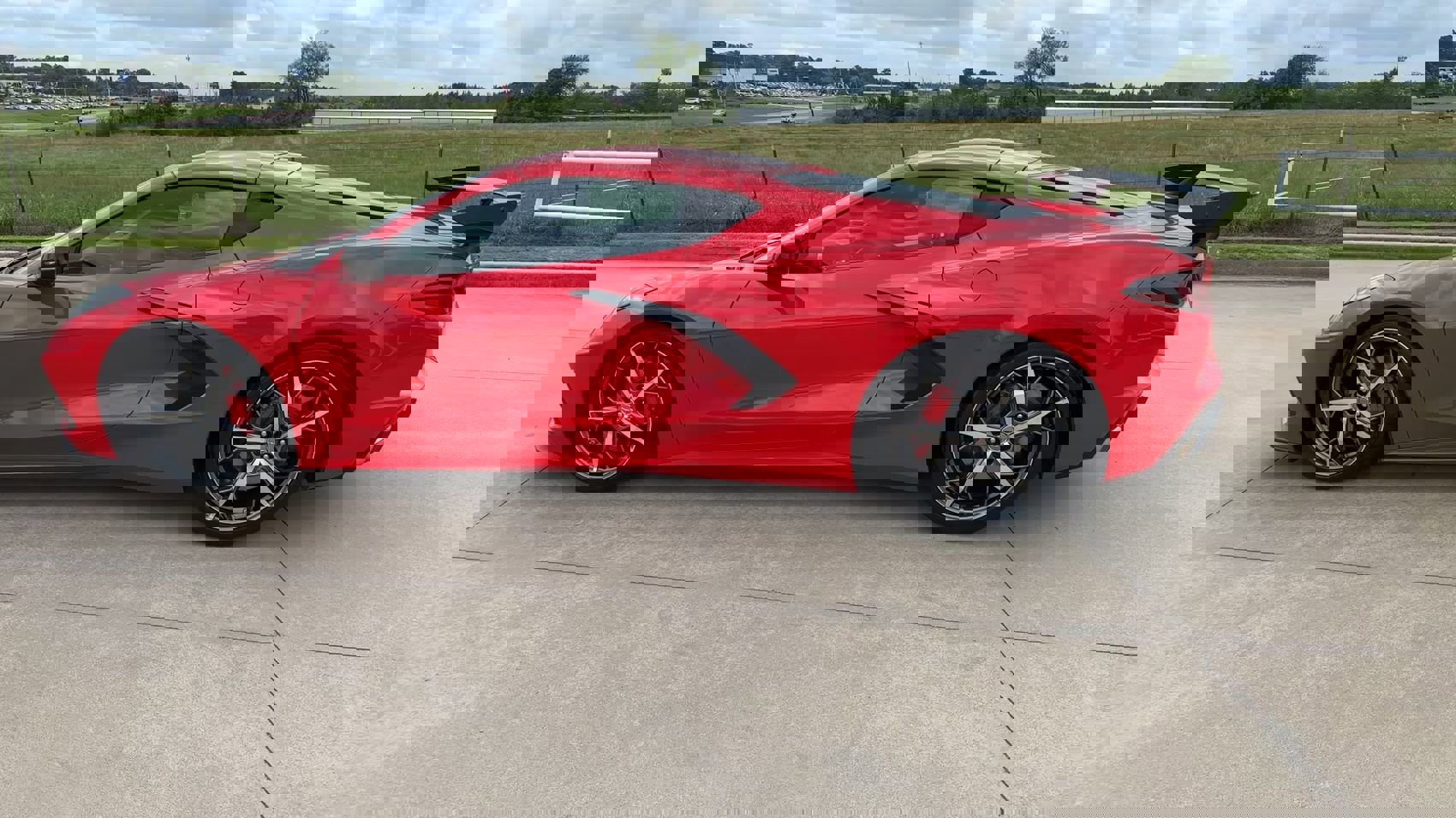 Used 2020 Chevrolet Corvette Stingray Premium Cpe w/ 3LT Preferred Equipment Group image 3