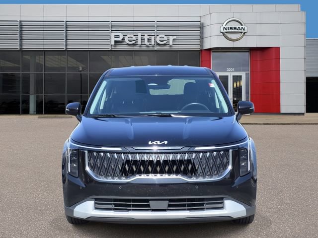 Used 2025 Kia Carnival image 2