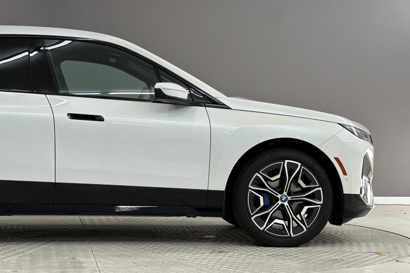 Certified 2024 BMW iX xDrive50 w/ Sport Package AWD/4WD image 36