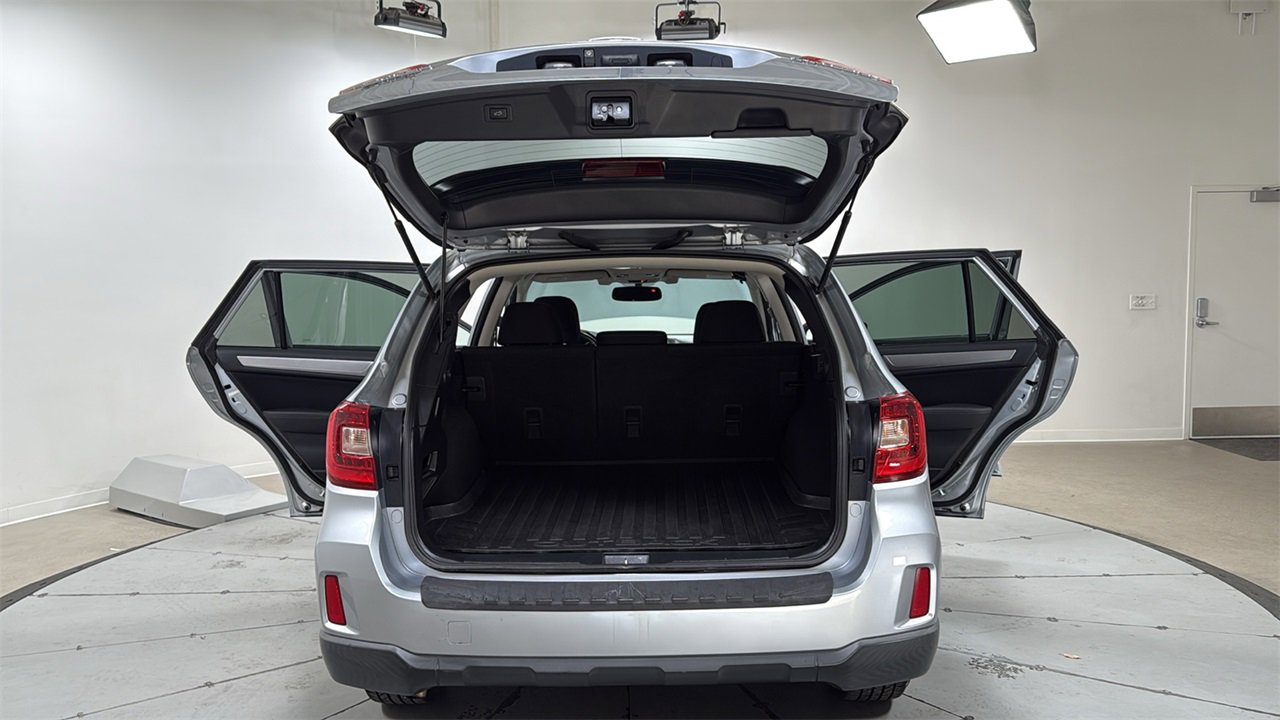 Used 2015 Subaru Outback 2.5i Premium image 16