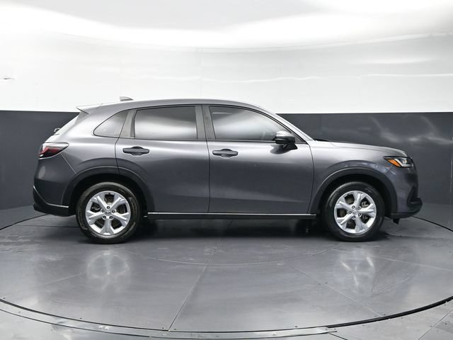 Certified 2025 Honda HR-V LX image 4