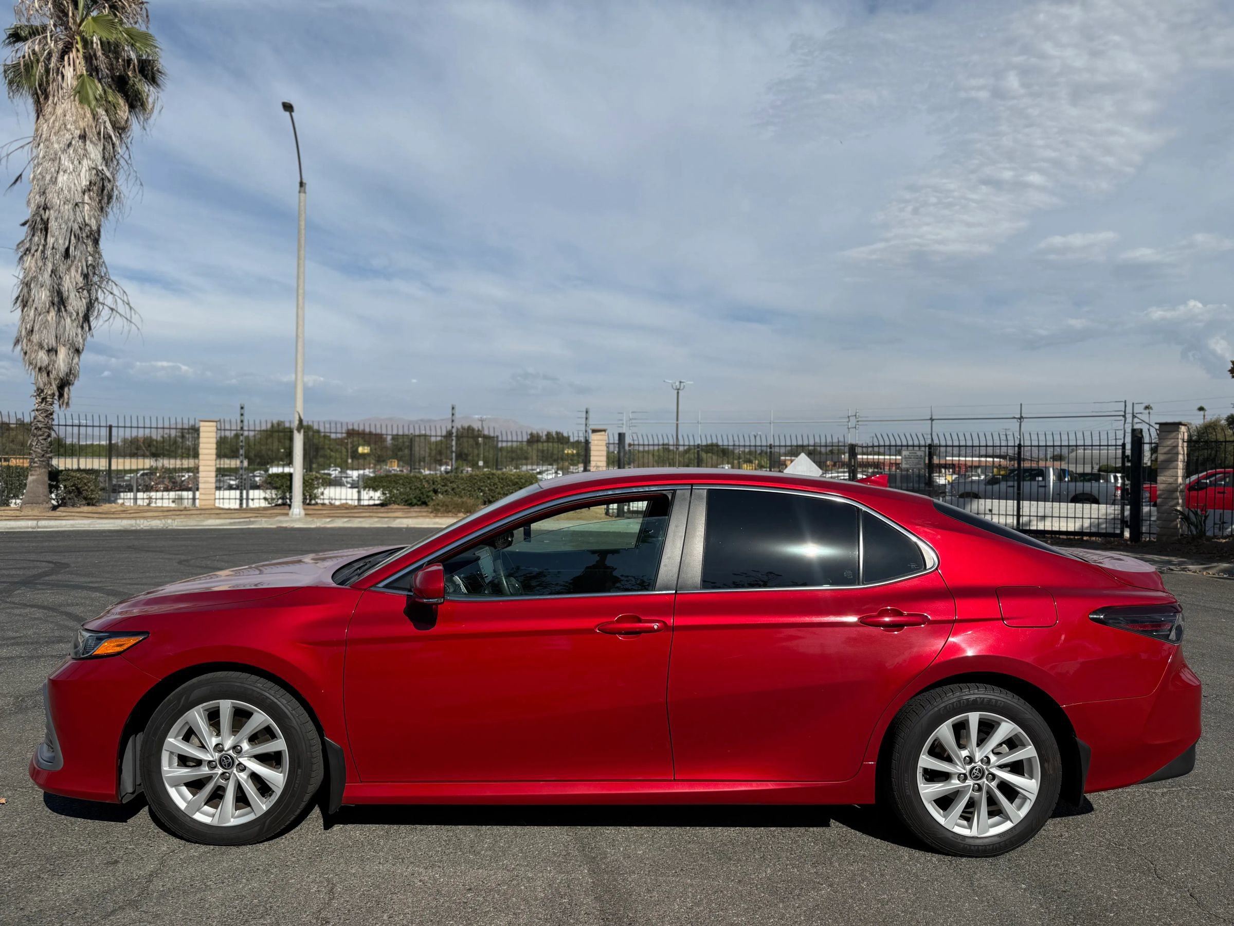 Used 2023 Toyota Camry LE image 2