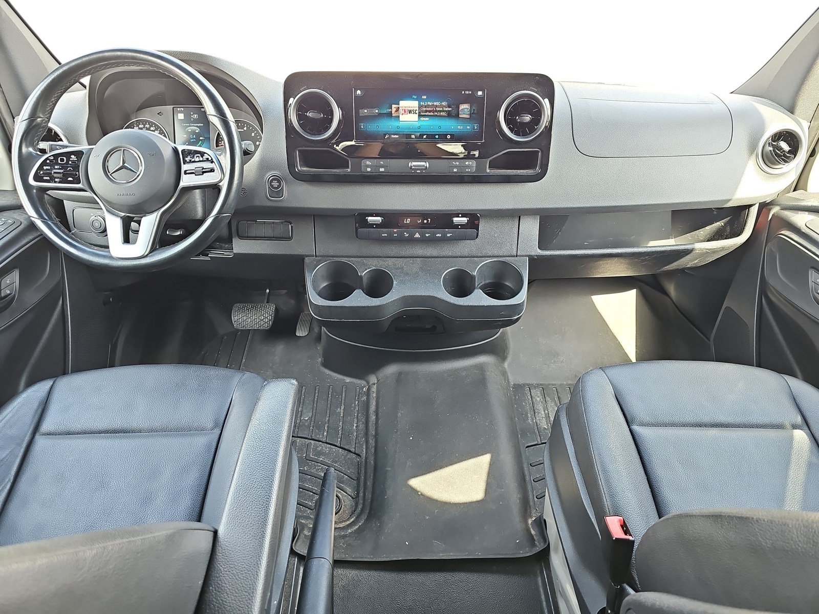 Used 2021 Mercedes-Benz Sprinter 2500 image 9