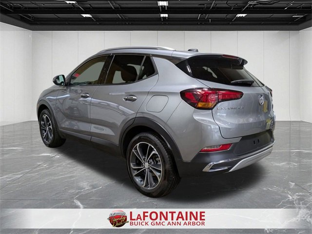 Certified 2023 Buick Encore GX Essence image 3