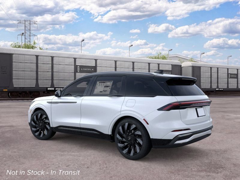New 2026 Lincoln Nautilus Reserve w/ Jet Appearance Package AWD/4WD image 4