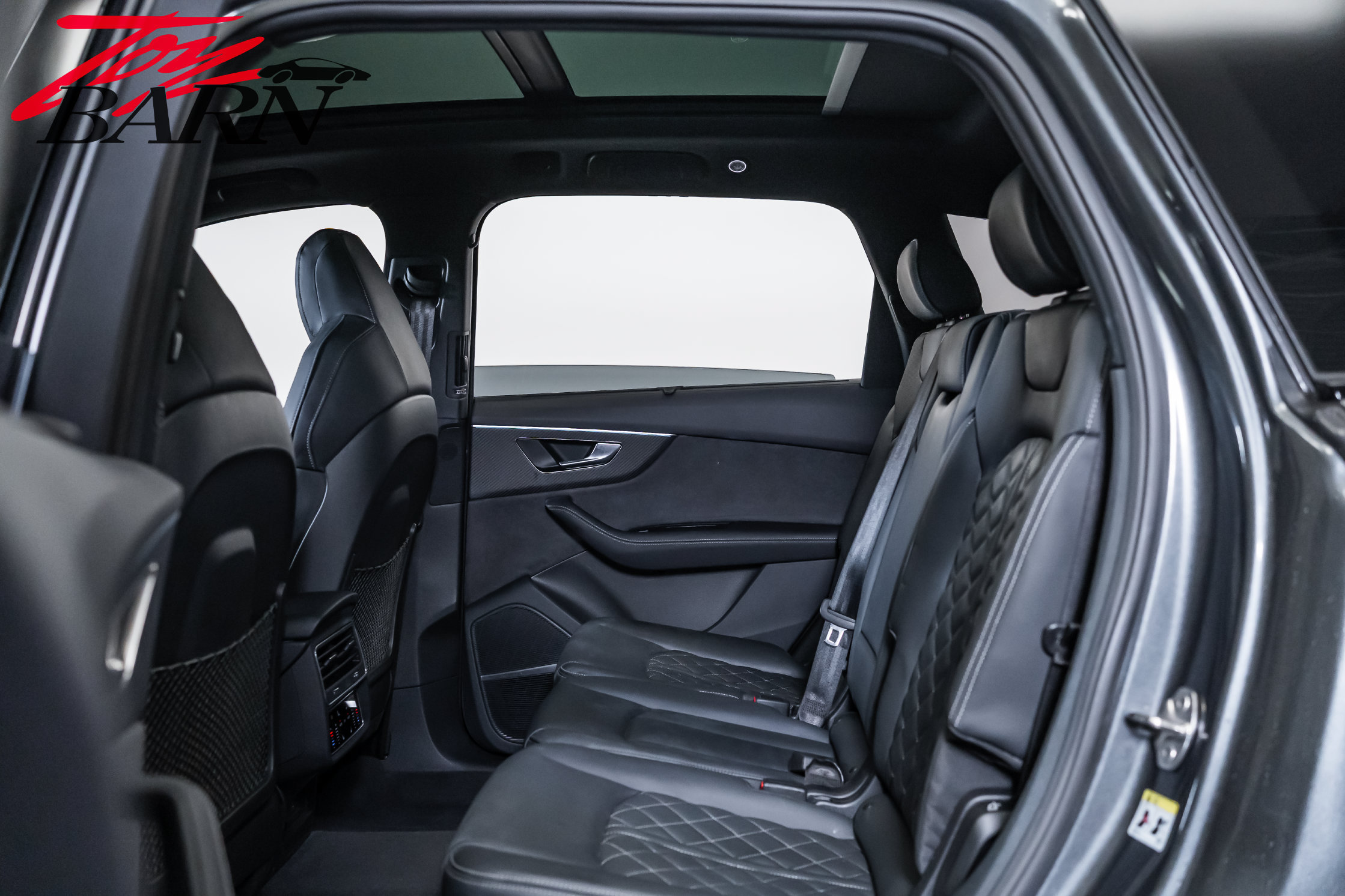 Used 2025 Audi SQ7 Premium Plus AWD/4WD image 46