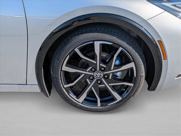 New 2026 Toyota Prius Plug-In Hybrid FWD image 5