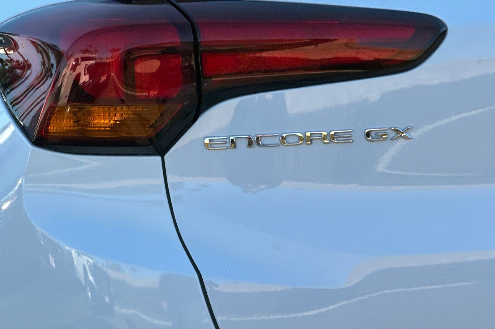 Certified 2025 Buick Encore GX Preferred image 27