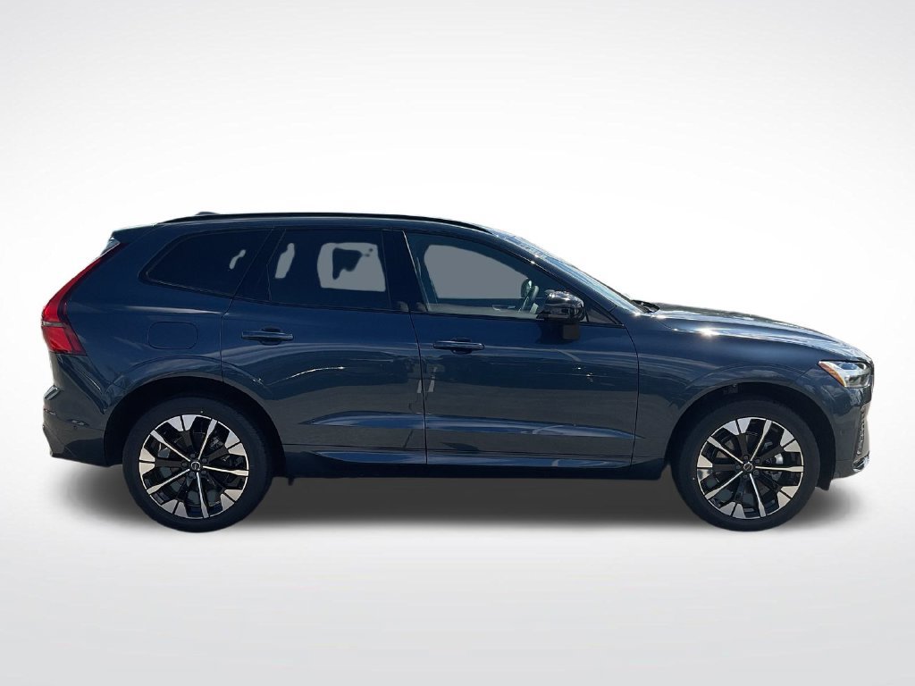 New 2026 Volvo XC60 B5 Plus w/ Protection Package Premier AWD/4WD image 9