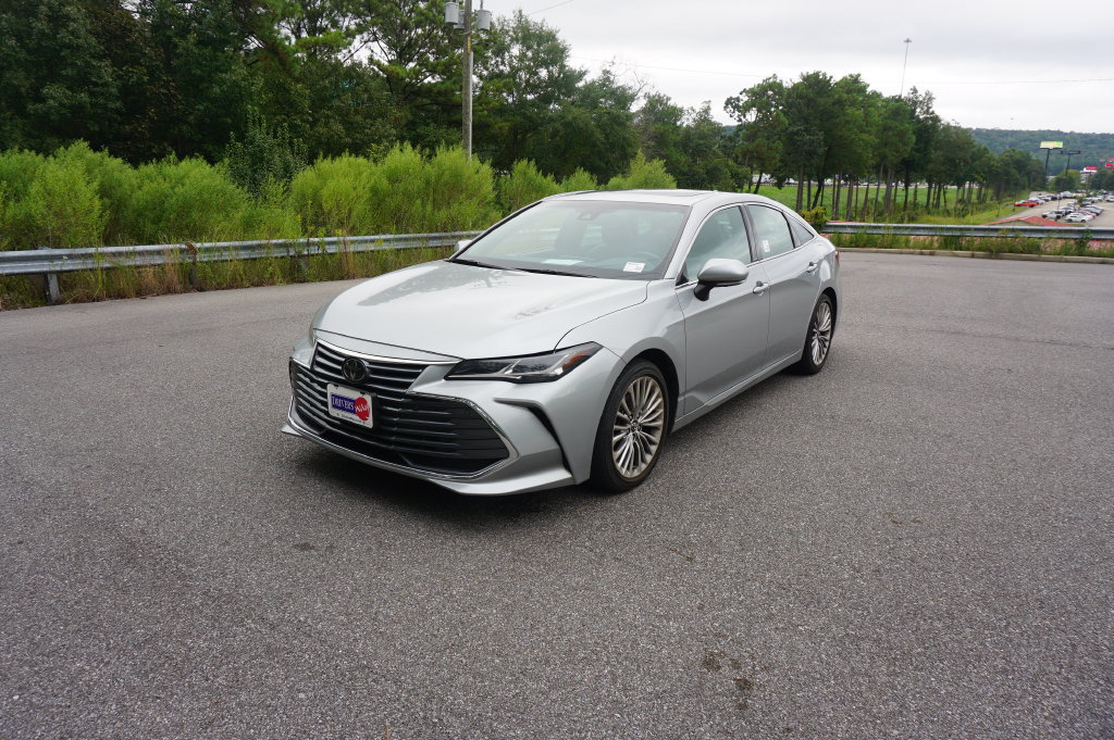 Used 2020 Toyota Avalon Limited w/ Advanced Safety Package FWD image 25