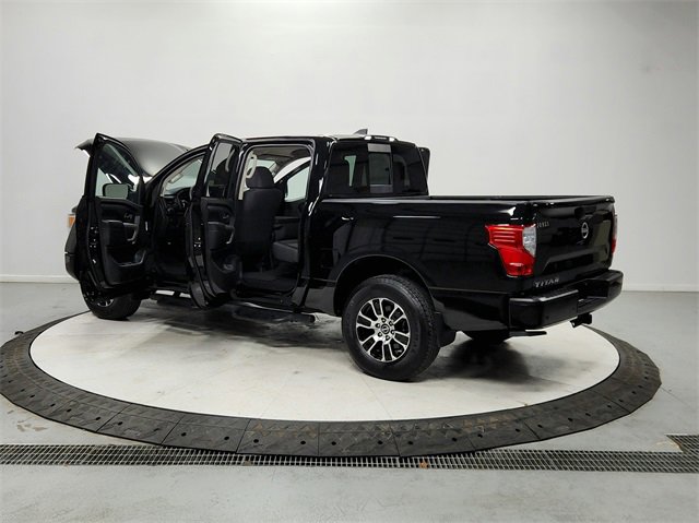 Used 2024 Nissan Titan SV w/ Accessory Utility Package image 13
