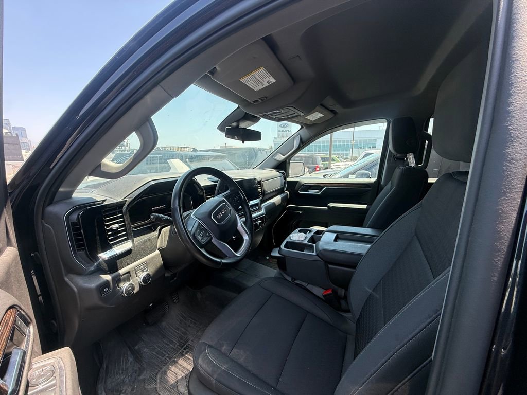 Used 2024 GMC Sierra 1500 Elevation w/ LPO, Elevation Black Package RWD image 5