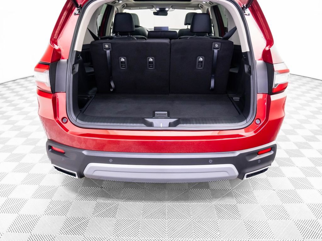 Used 2025 Honda Pilot Touring image 31