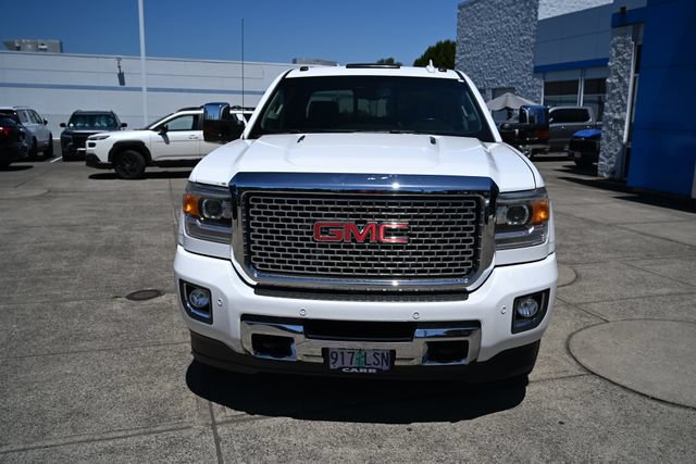 Used 2016 GMC Sierra 3500 Denali w/ Duramax Plus Package AWD/4WD image 2