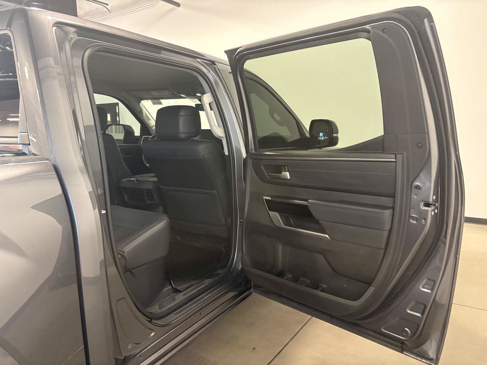 Used 2024 Toyota Tundra Limited AWD/4WD image 36