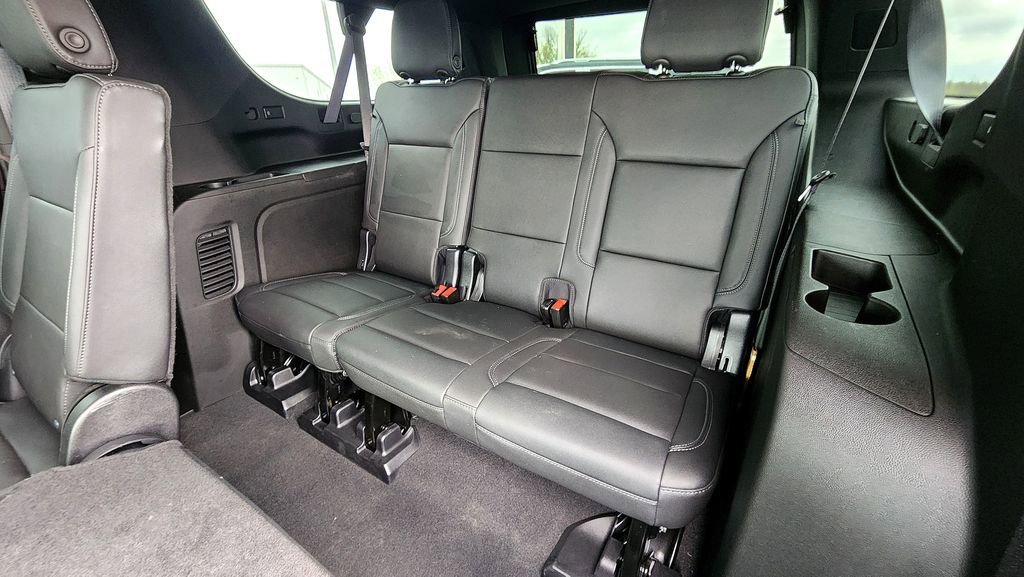 Used 2022 Chevrolet Suburban LT AWD/4WD image 49