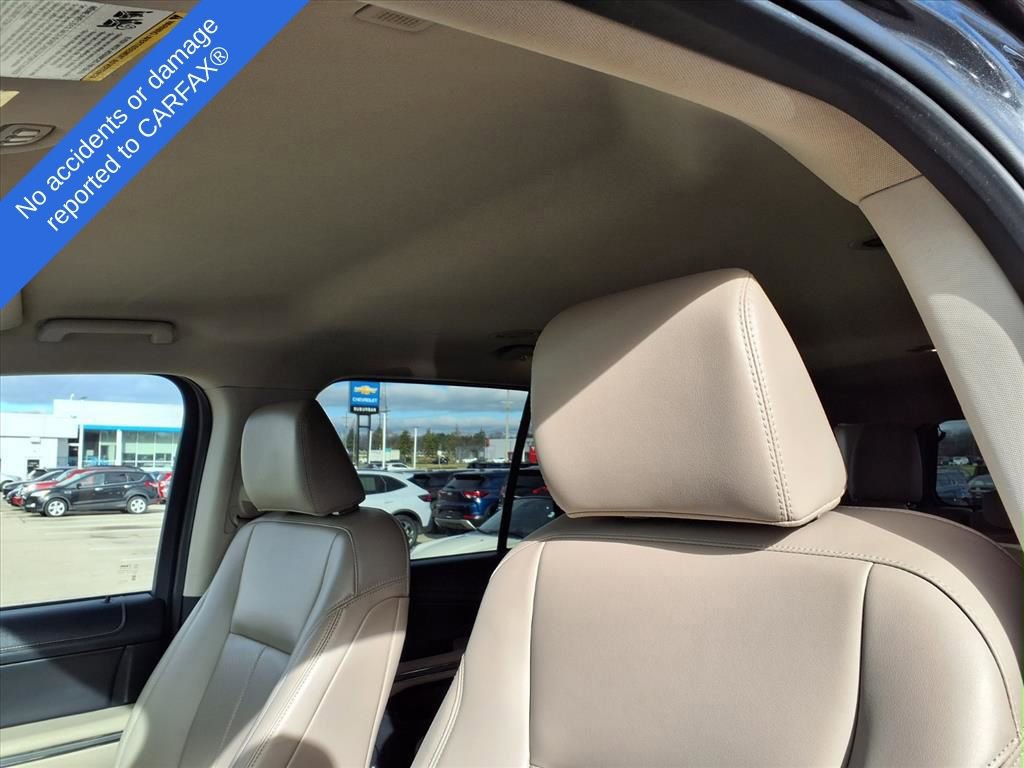 Used 2024 Ford Expedition Max XLT image 19