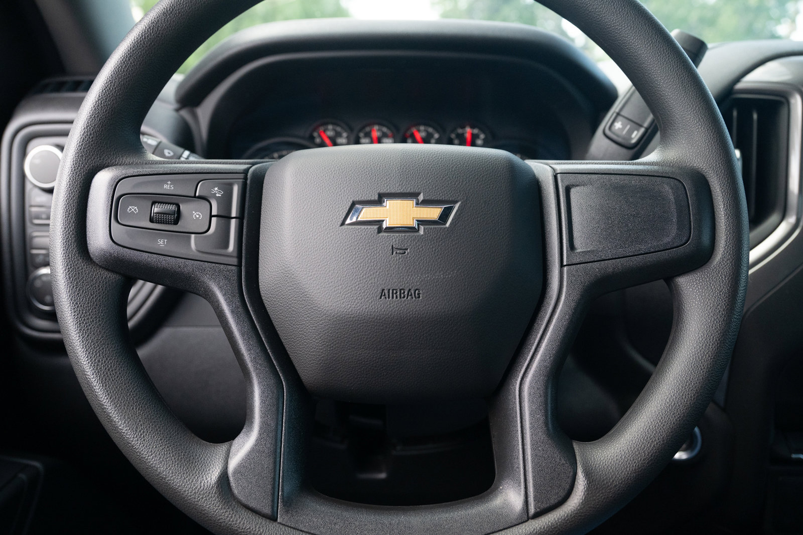 Used 2025 Chevrolet Silverado 1500 Custom image 21