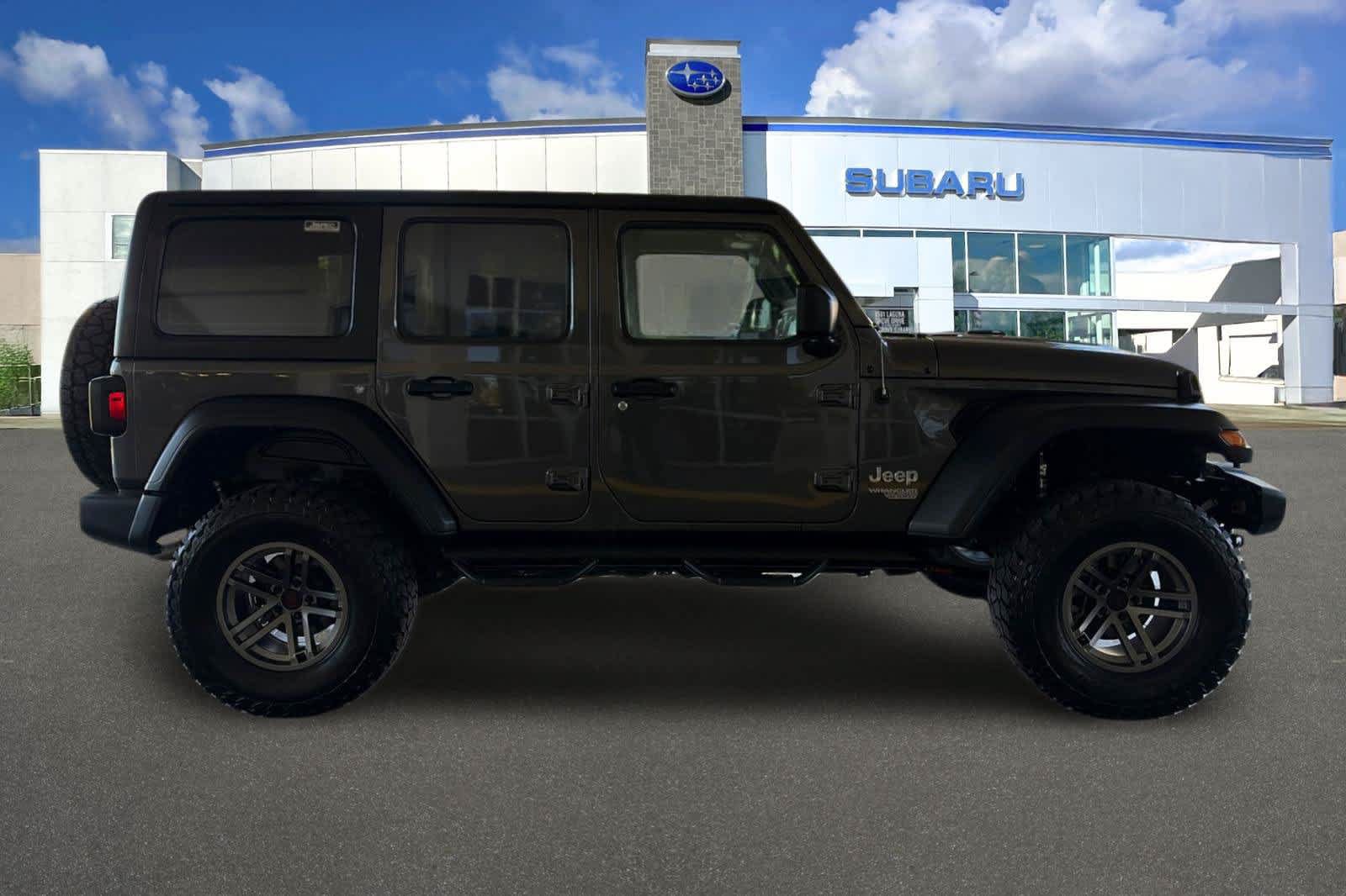 Used 2019 Jeep Wrangler Unlimited Sport AWD/4WD image 6