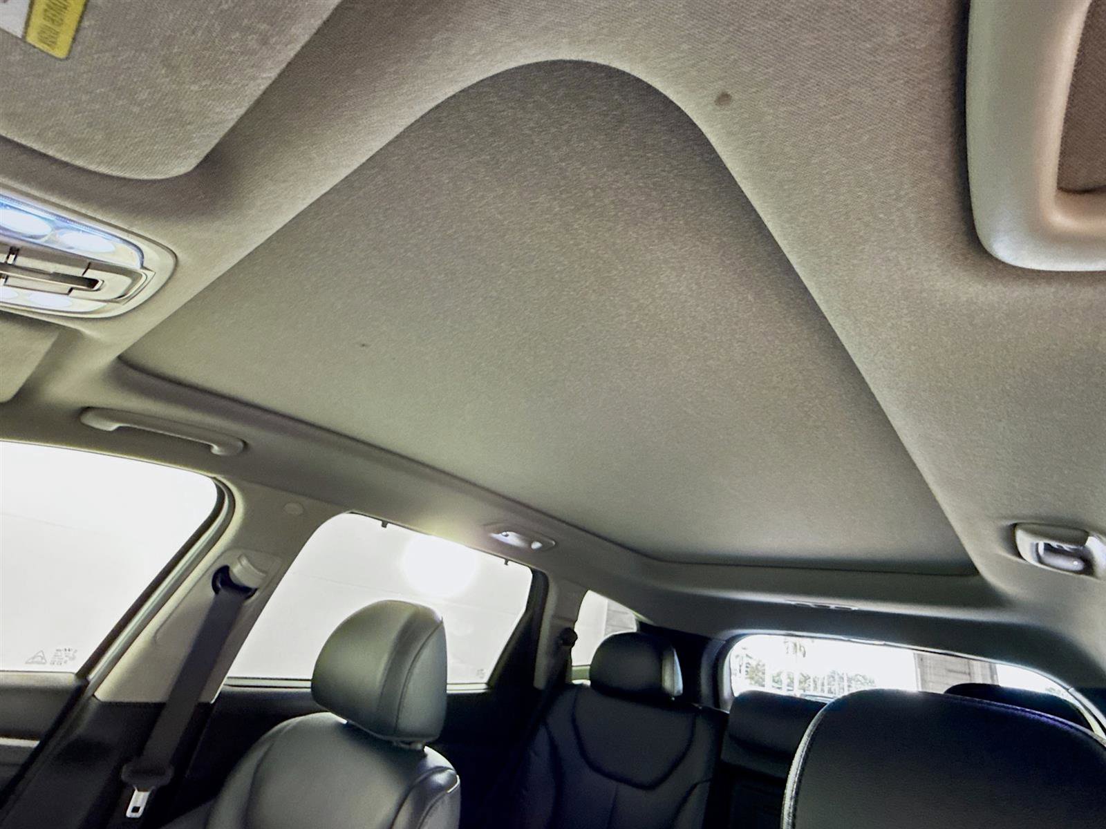Used 2019 Hyundai Santa Fe Limited image 13