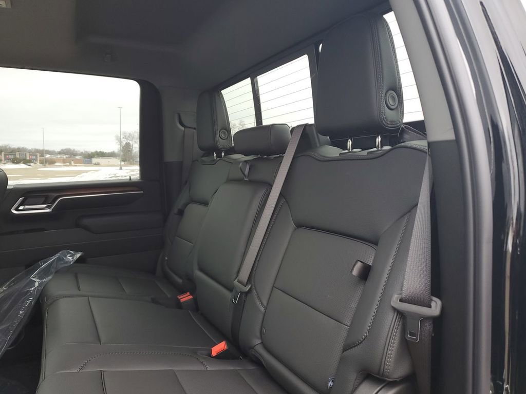 New 2025 GMC Sierra 3500 Denali w/ Denali Reserve Package image 27