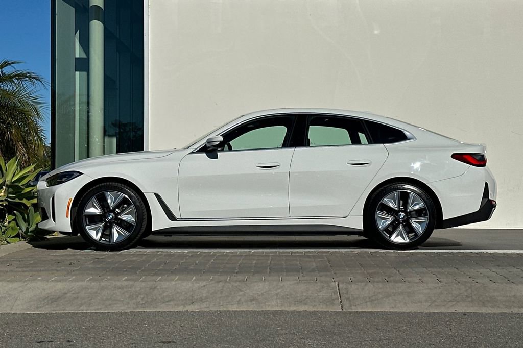 Used 2023 BMW i4 eDrive35 w/ Premium Package RWD image 6