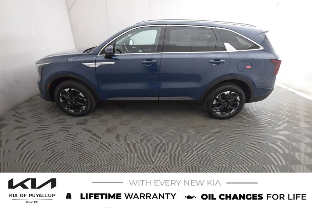 New 2025 Kia Sorento S image 8