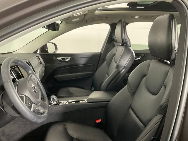 Certified 2023 Volvo XC60 B5 Core w/ Climate Package image 28