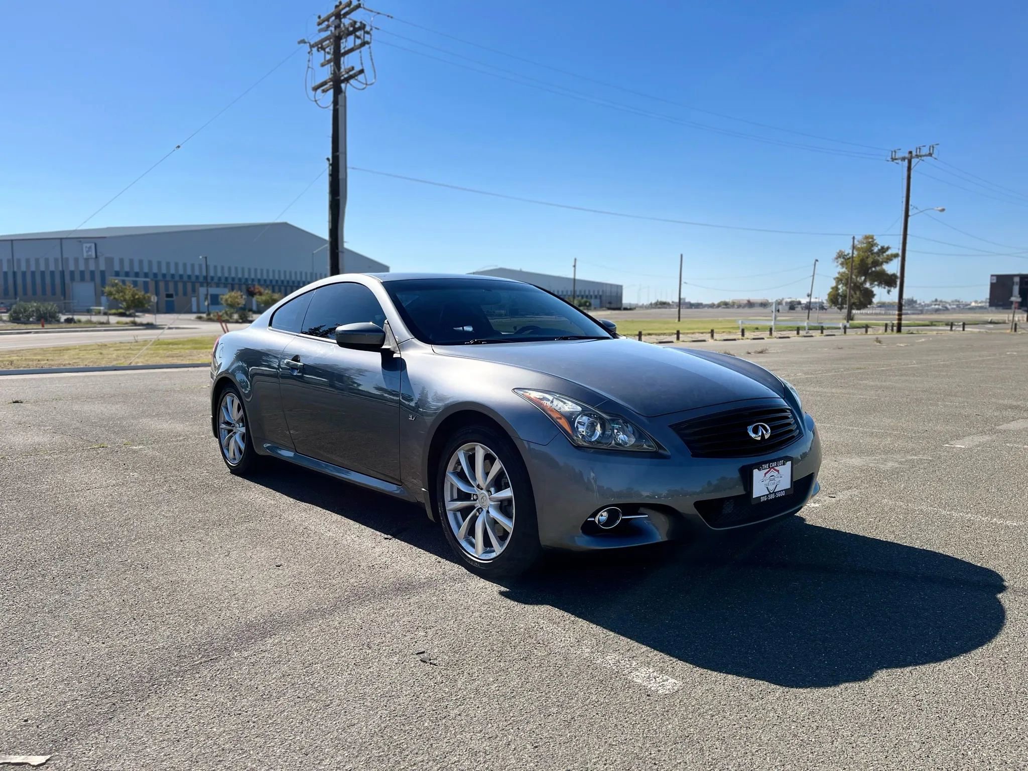 Used 2014 INFINITI Q60 Journey w/ Premium Package image 3