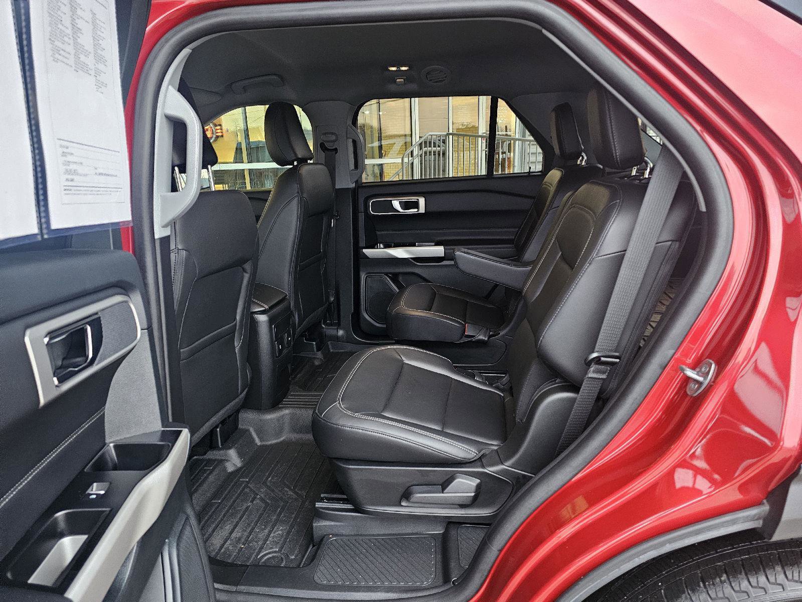 Used 2024 Ford Explorer XLT w/ Equipment Group 202A image 17