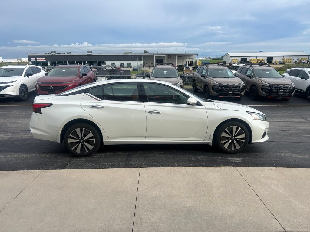 Used 2020 Nissan Altima 2.5 SV