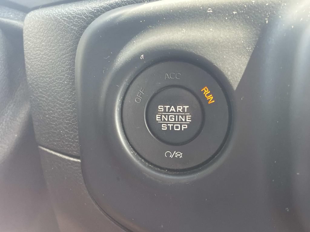 Used 2018 Jeep Wrangler Sport AWD/4WD image 20