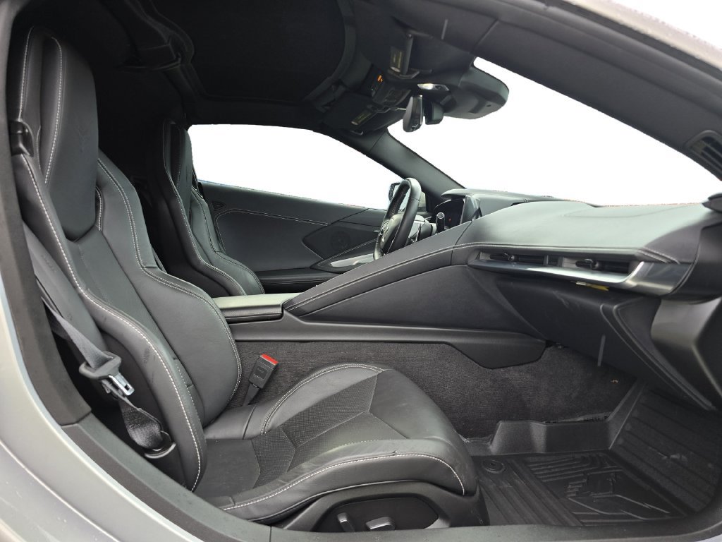 Used 2024 Chevrolet Corvette Stingray Coupe RWD image 14