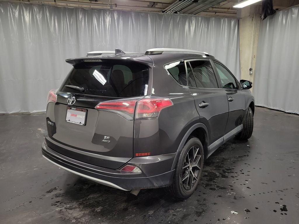 Used 2016 Toyota RAV4 SE image 8