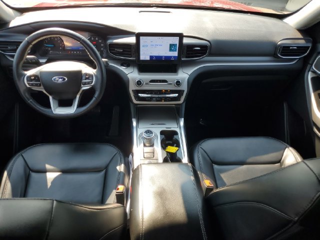 Certified 2023 Ford Explorer XLT w/ Equipment Group 202A AWD/4WD image 32