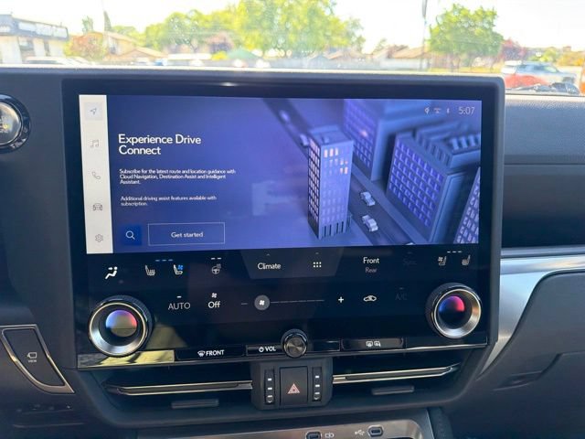 Used 2024 Lexus GX 550 w/ Accessory Package (2T) AWD/4WD image 26