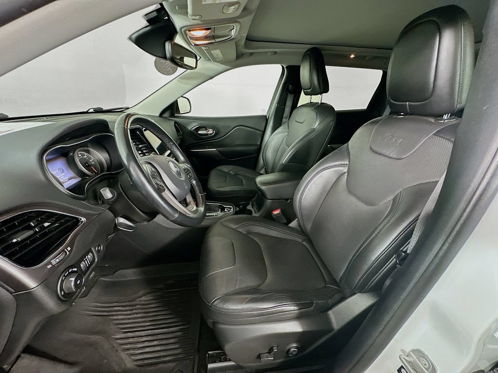 Certified 2021 Jeep Cherokee Limited AWD/4WD image 31