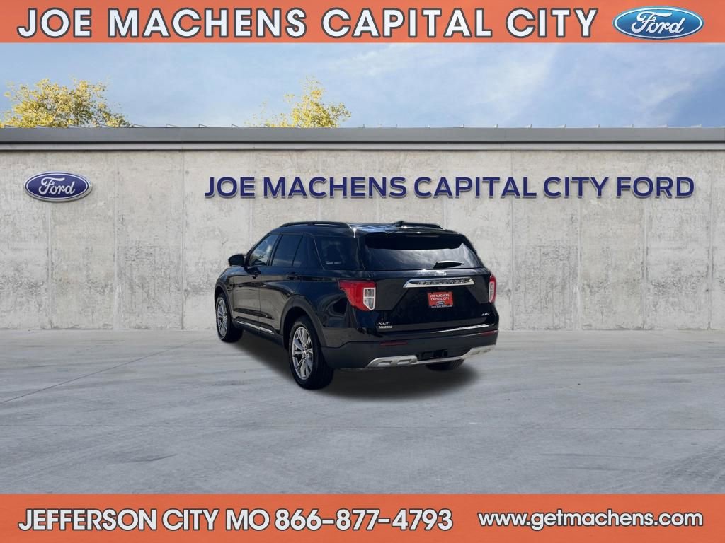 Used 2023 Ford Explorer XLT w/ Equipment Group 202A image 6