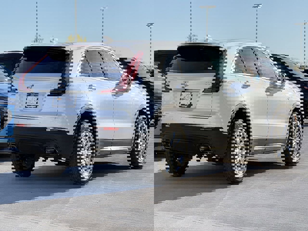 Used 2023 Cadillac XT4 Luxury FWD image 4