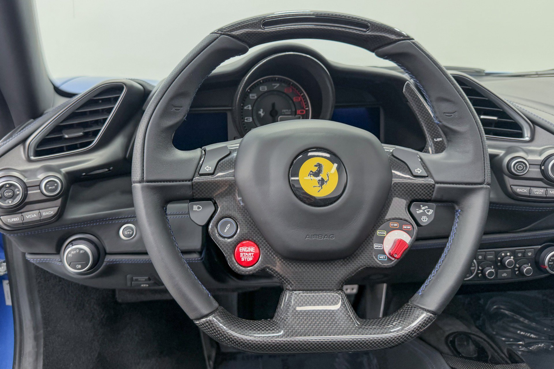 Used 2018 Ferrari 488 Spider RWD image 15