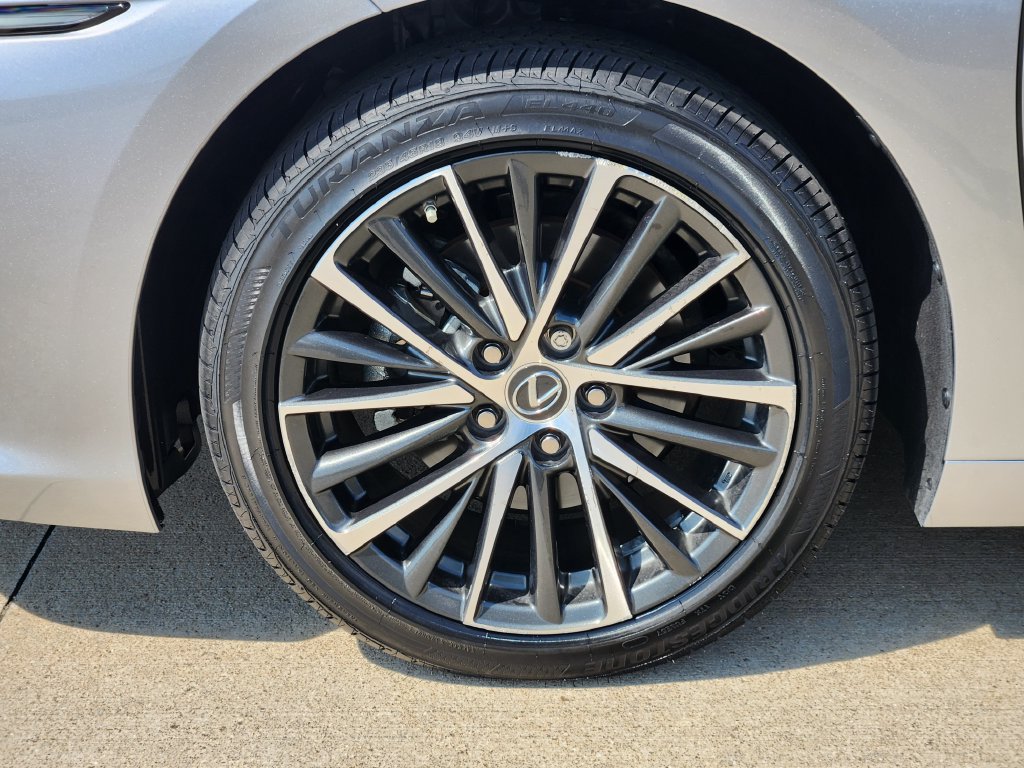 Certified 2025 Lexus ES 350 w/ Premium Package FWD image 10
