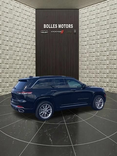 Certified 2023 Jeep Grand Cherokee Summit AWD/4WD image 4
